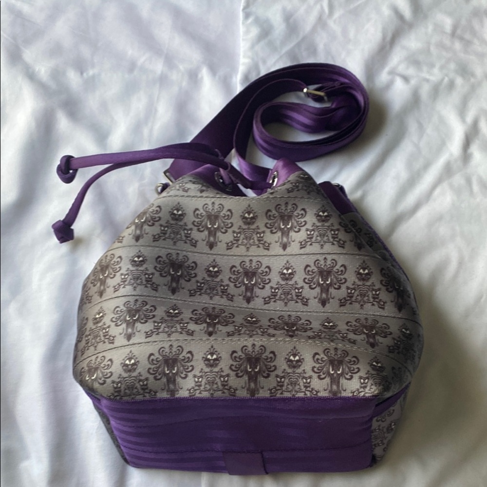 Harvey’s Disney Haunted Mansion Gray Wallpaper drawstrings satchel